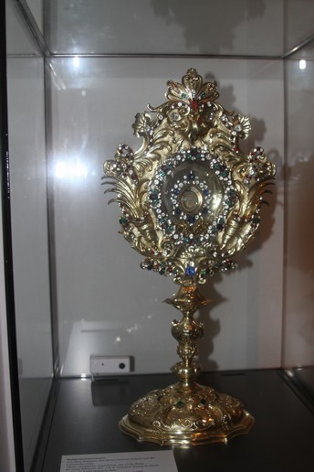 n_2082.jpg