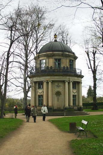 n_1243.jpg